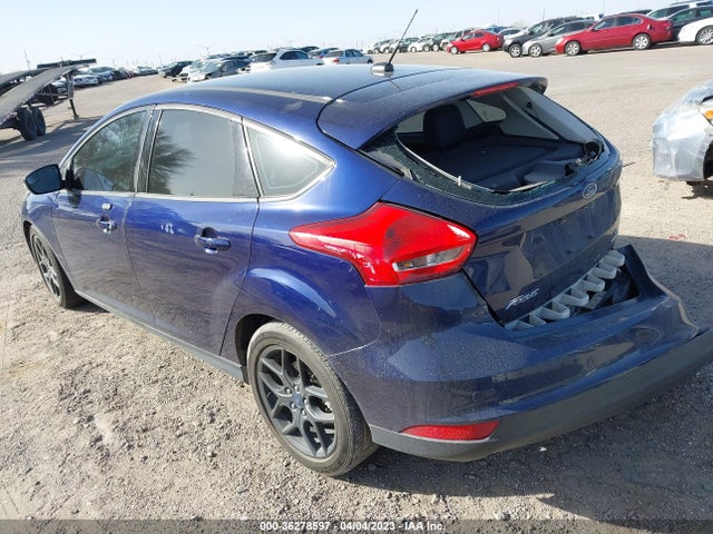 Ford FOCUS SE 2016 1FADP3K2XGL319353 Image 4