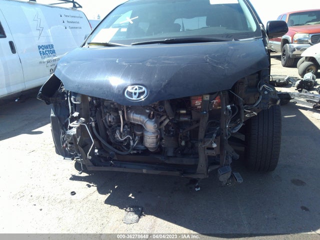 Toyota SIENNA SE 2016 5TDXK3DC3GS758176 Image 6