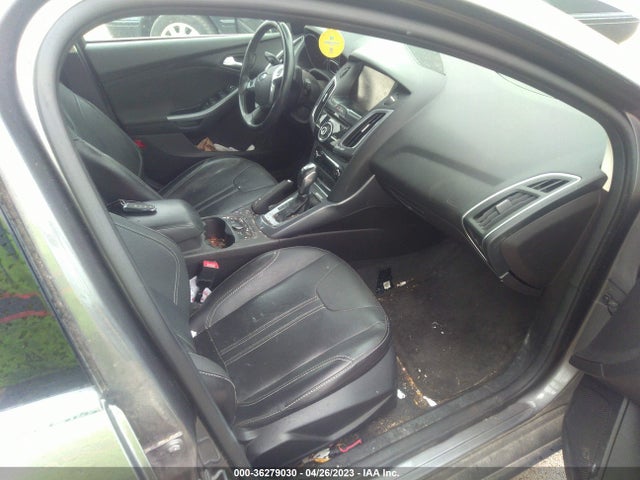 2014 FORD FOCUS TITANIUM VIN: 1FADP3J2XEL237718