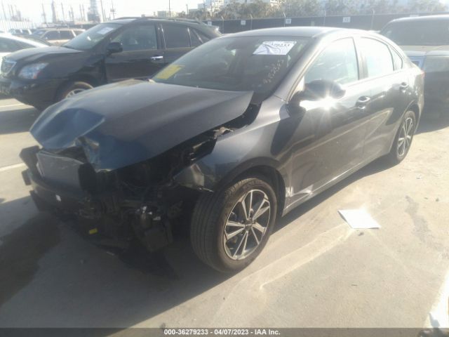 3KPF24AD5NE459018 KIA Forte Lxs