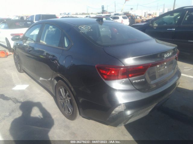 3KPF24AD5NE459018 KIA Forte Lxs