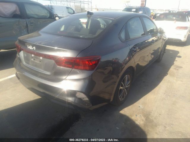 3KPF24AD5NE459018 KIA Forte Lxs