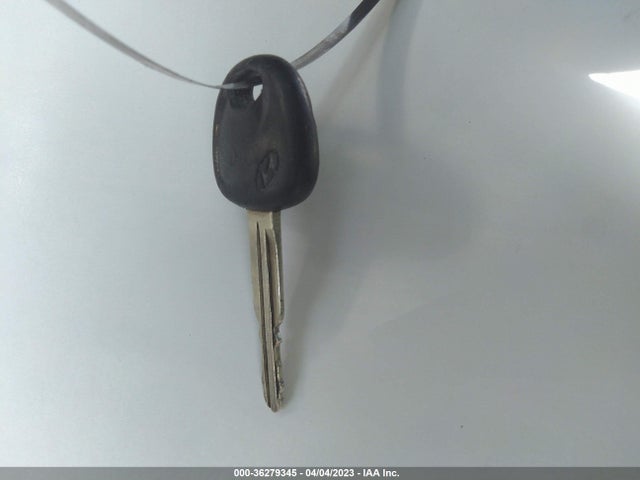 2003 HYUNDAI ELANTRA GLS/GT VIN: KMHDN45D93U674842