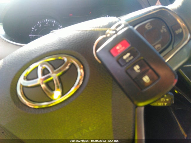 2014 TOYOTA AVALON XLE VIN: 4T1BK1EB4EU121533