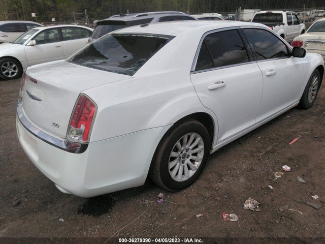 2C3CCAAGXEH341628 Chrysler 300