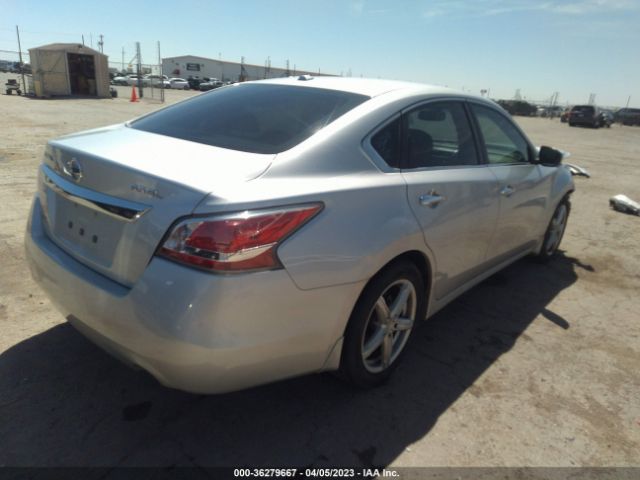 1N4BL3AP2FC101843 Nissan Altima 3.5 Sl