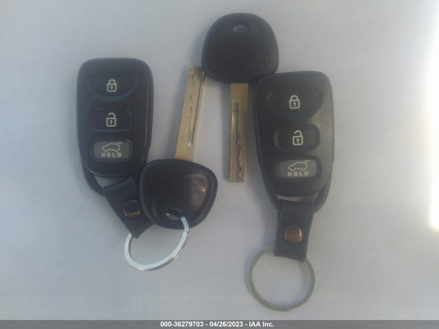 Hyundai ELANTRA GT 2016 KMHD35LH3GU265307 Image 3