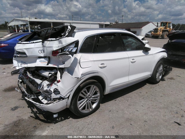 WA1BNAFY2J2239398 Audi Q5 Premium Plus