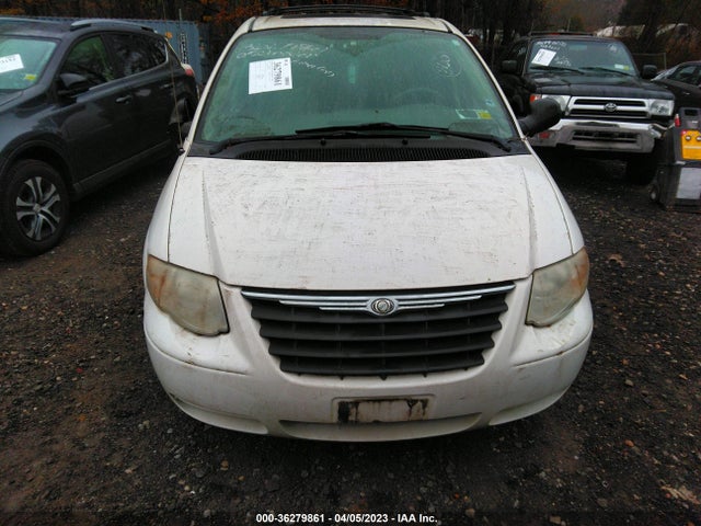 2005 CHRYSLER TOWN & COUNTRY TOURING VIN: 2C4GP54L95R352843