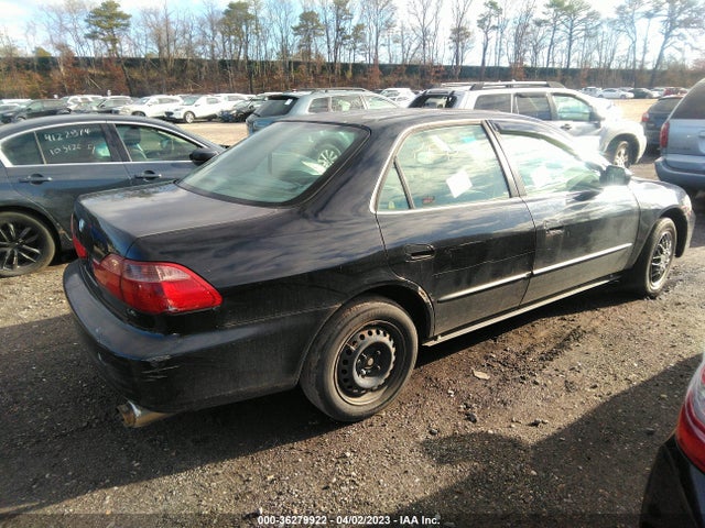1998 HONDA ACCORD SDN LX VIN: 1HGCG5643WA050881