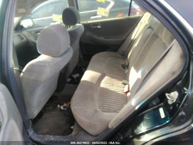1998 HONDA ACCORD SDN LX VIN: 1HGCG5643WA050881