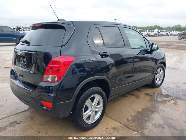 Chevrolet TRAX LS 2022 KL7CJKSM6NB544470 Image 4