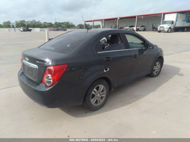 Chevrolet SONIC LT 2014 1G1JC5SH3E4187710 Image 4