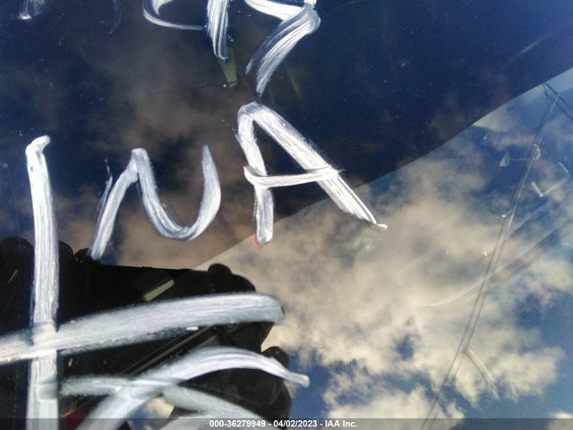2000 HONDA ACCORD SDN EX W/LEATHER VIN: 1HGCG6681YA015221