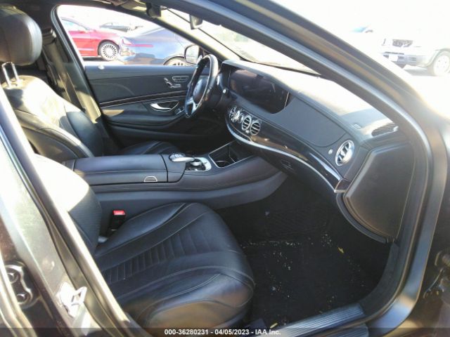 WDDUG8DBXJA419045 Mercedes-Benz S-class S 560