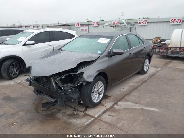 Toyota CAMRY LE 2016 4T4BF1FK1GR576786 Image 2