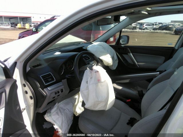 JF2SJAEC4JH512136 Subaru Forester Premium