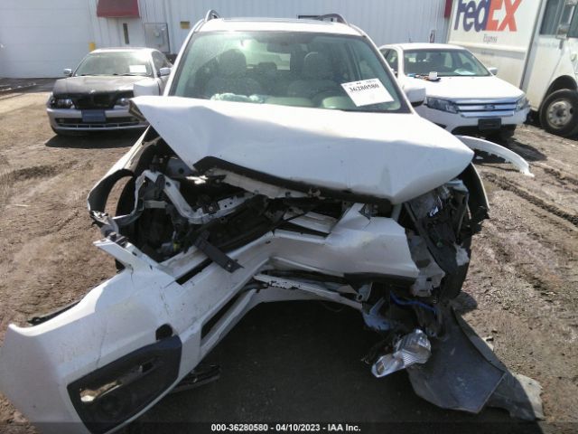 JF2SJAEC4JH512136 Subaru Forester Premium