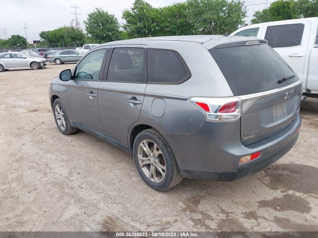 JA4AD3A30EZ010317 Mitsubishi Outlander Se