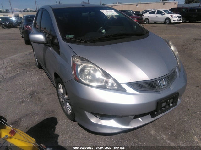 2011 HONDA FIT SPORT VIN: JHMGE8H59BC016891
