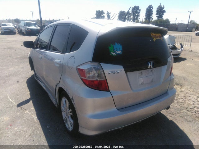 2011 HONDA FIT SPORT VIN: JHMGE8H59BC016891