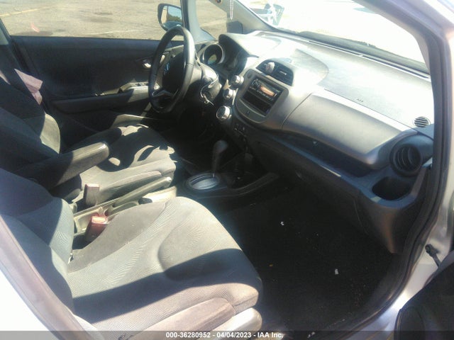 2011 HONDA FIT SPORT VIN: JHMGE8H59BC016891