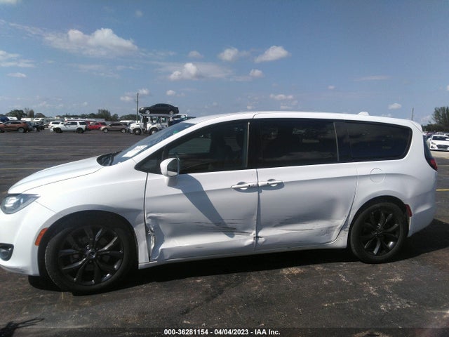 Chrysler Pacifica Touring Plus 2018 2C4RC1FG9JR361890 Image 6