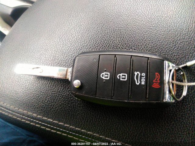 5XXGT4L31KG358387 KIA Optima Lx