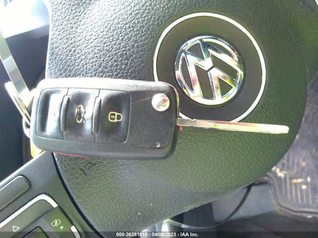 2010 VOLKSWAGEN JETTA SEDAN TDI VIN: 3VWAL7AJ2AM179326