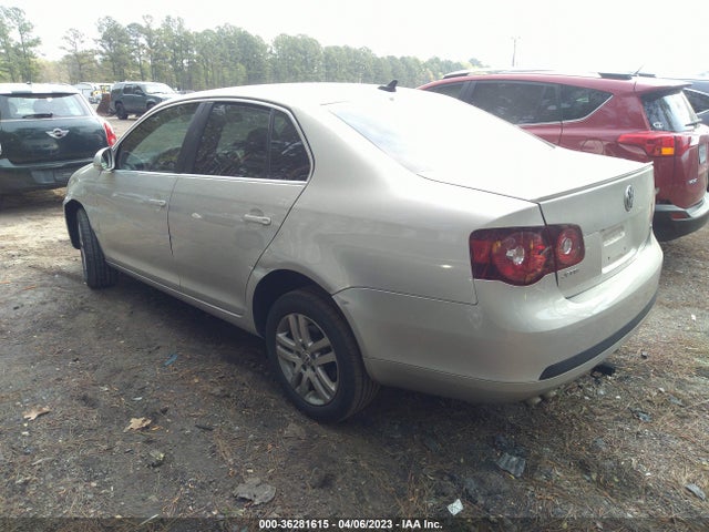 2010 VOLKSWAGEN JETTA SEDAN TDI VIN: 3VWAL7AJ2AM179326