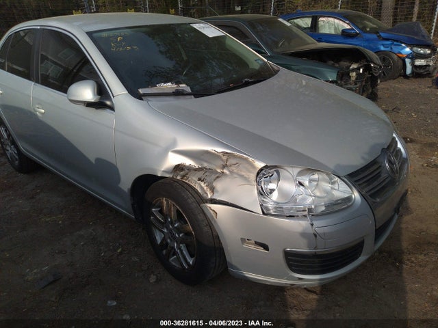 2010 VOLKSWAGEN JETTA SEDAN TDI VIN: 3VWAL7AJ2AM179326
