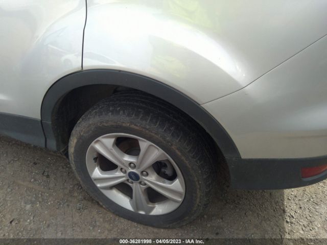 1FMCU9GX1EUE54021 Ford ESCAPE SE