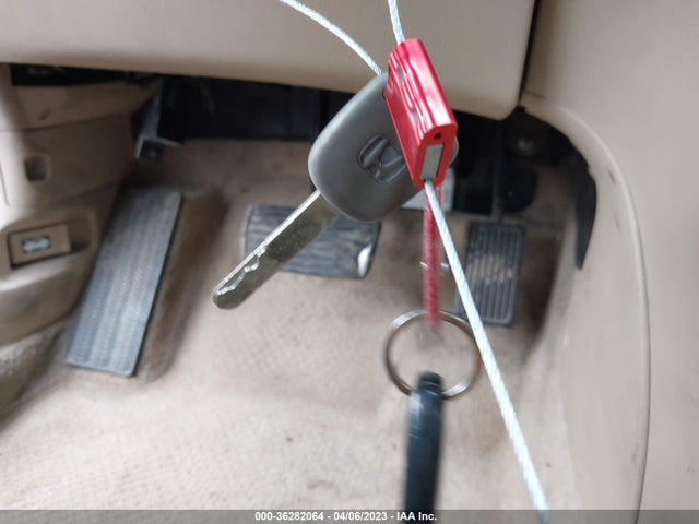 2006 HONDA ACCORD SDN LX VIN: 1HGCM56426A135560