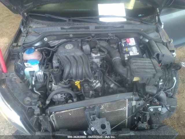 3VW2K7AJ5FM243034 Volkswagen Jetta Sedan 2.0l S W/technology