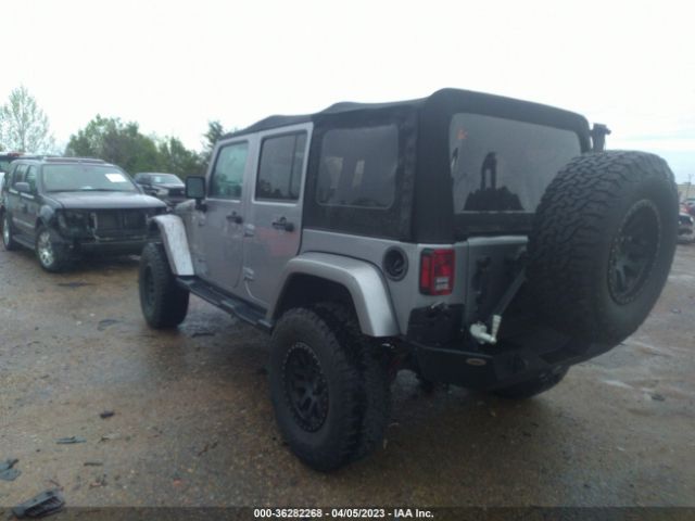 1C4BJWEG2GL242232 Jeep Wrangler Unlimited Sahara