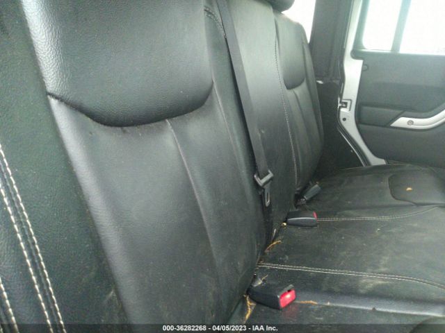 1C4BJWEG2GL242232 Jeep Wrangler Unlimited Sahara