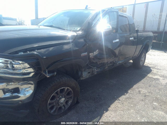 3C6UR5NJ9JG428322 RAM 2500 Laramie
