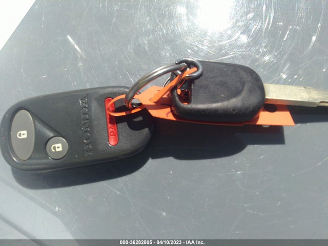 2005 HONDA CIVIC SDN LX VIN: 2HGES16595H615594