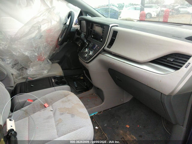 Toyota SIENNA LE 2019 5TDJZ3DC7KS213544 Image 5