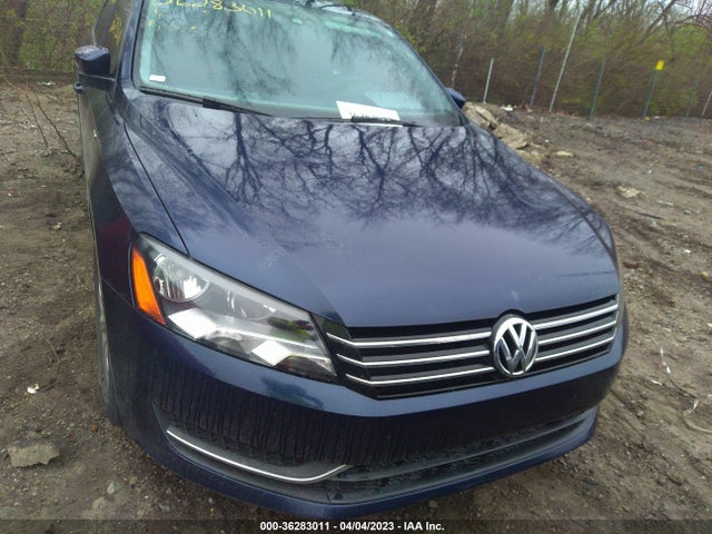 1VWAT7A30FC049071 Volkswagen Passat 1.8t Wolfsburg Ed