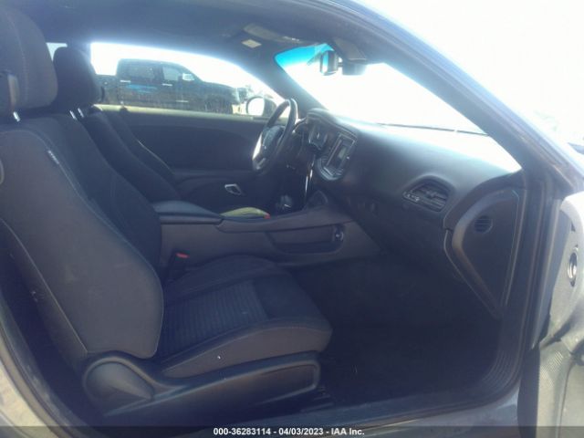 2C3CDZAG8KH560711 Dodge Challenger Sxt