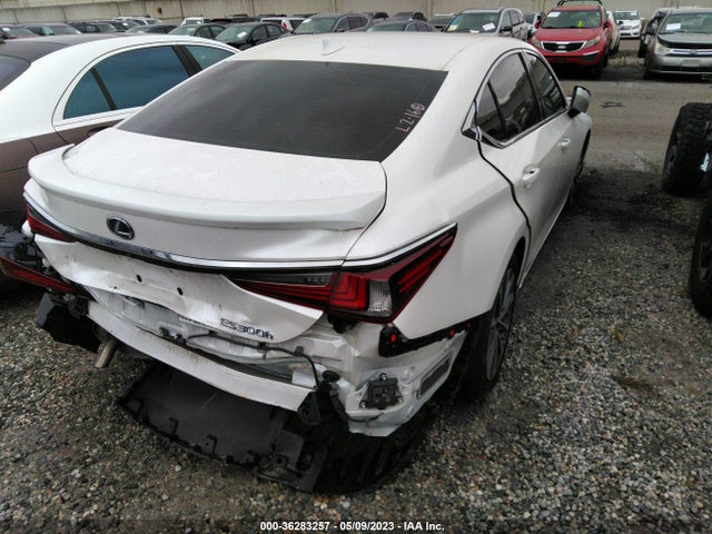 58ACA1C17NU013398 Lexus Es Es 300h