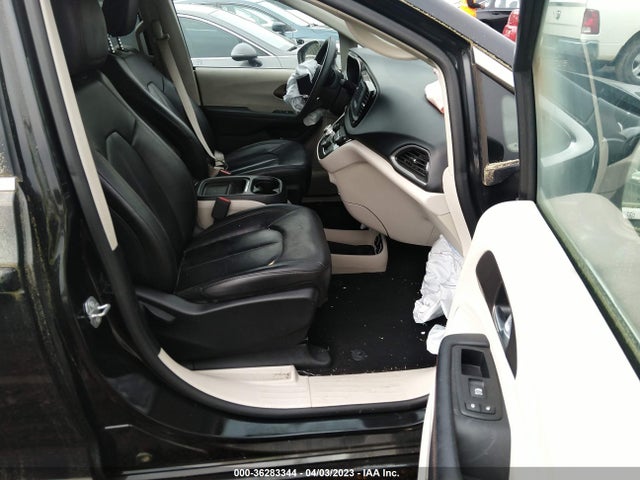 2C4RC1BG6HR621615 Chrysler Pacifica Touring-l