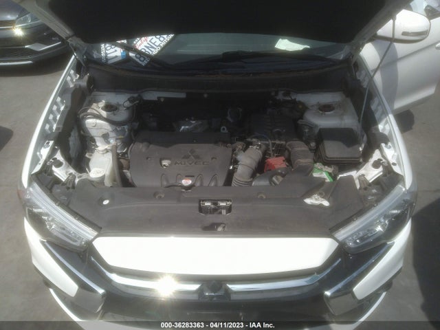 JA4AP3AU1JZ008778 Mitsubishi Outlander Sport 2.0