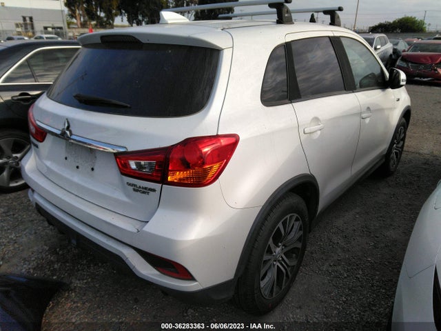 JA4AP3AU1JZ008778 Mitsubishi Outlander Sport 2.0