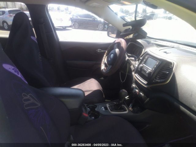 1C4PJLAB4GW282387 Jeep Cherokee Sport