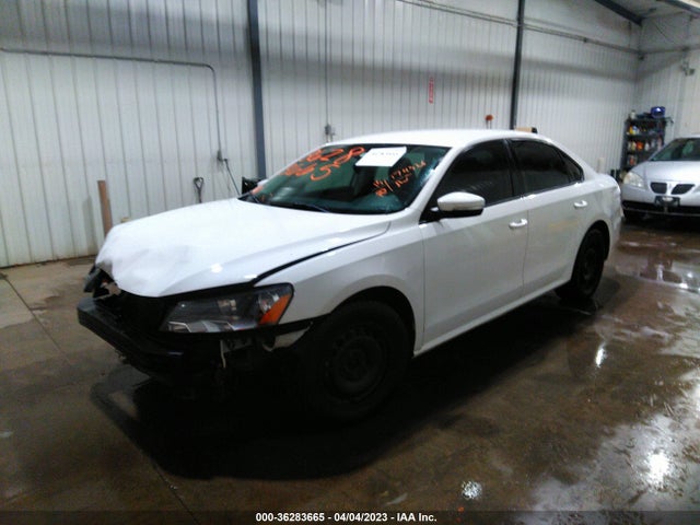 1VWAS7A32FC081104 Volkswagen Passat 1.8t S