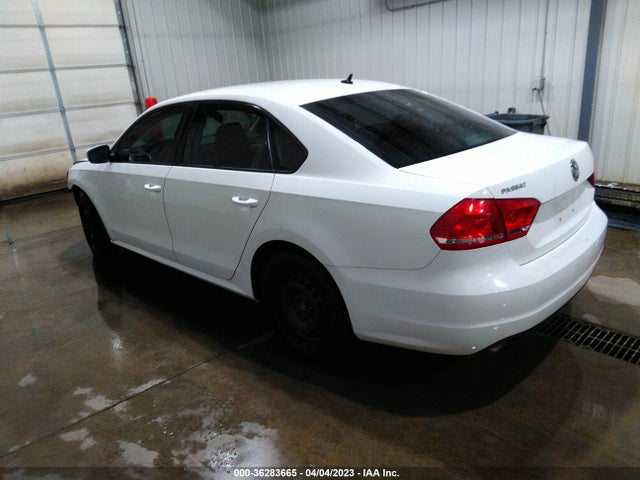 1VWAS7A32FC081104 Volkswagen Passat 1.8t S