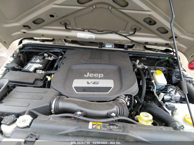 1C4BJWDGXHL668110 Jeep Wrangler Unlimited Sport