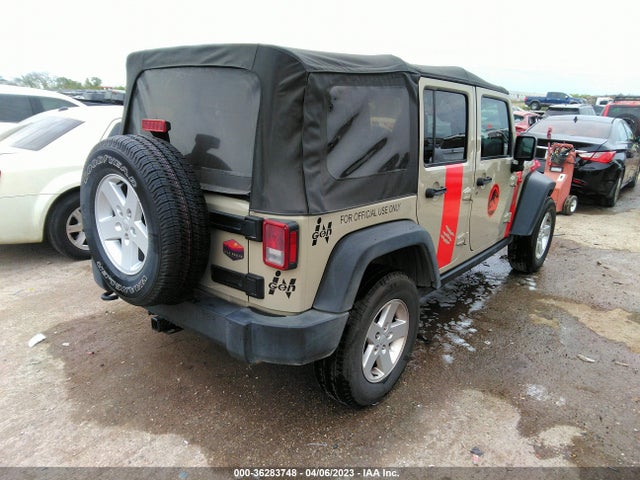 1C4BJWDGXHL668110 Jeep Wrangler Unlimited Sport
